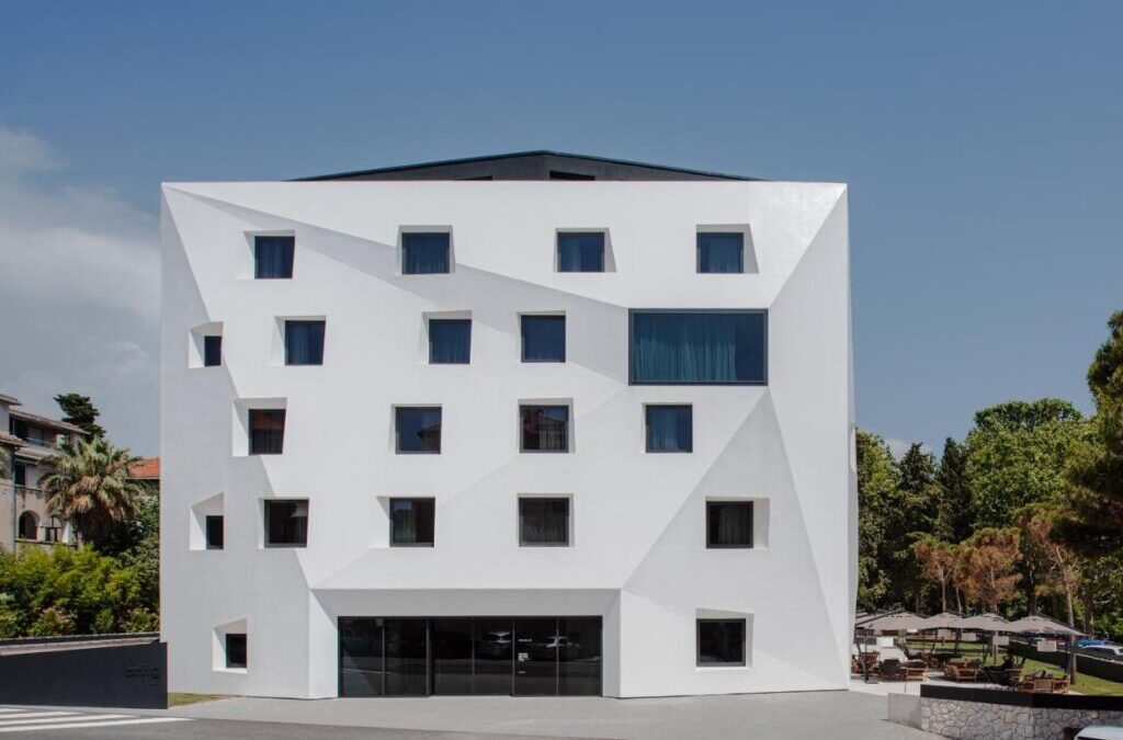 Case study: Briig Boutique Hotel: Architektur, Design & Technologie